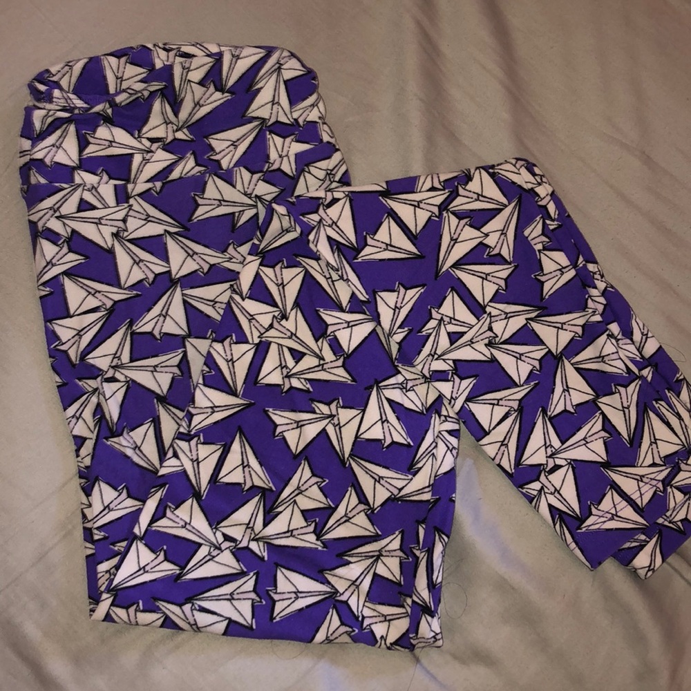 One Size Paper Airplane LuLaRoe Leggings